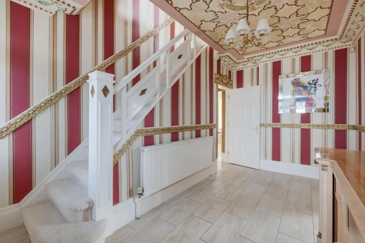 Queens Crest By Sasco Apartments Blackpool United Kingdom