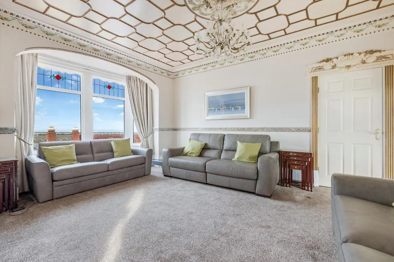 Queens Crest By Sasco Apartments Blackpool